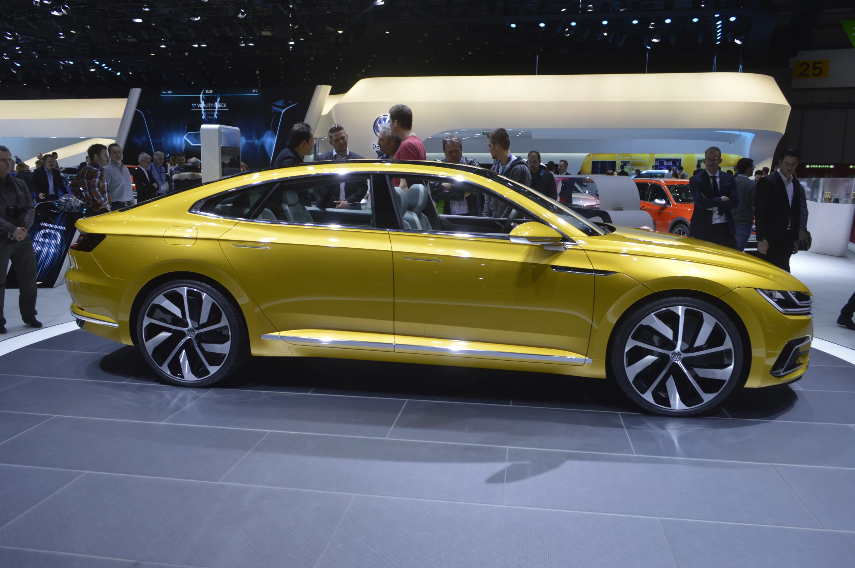 The Sport Coupe Concept GTE integrates all four doors very smoothly (Photo: C.C. Weiss/Gizmag.com)