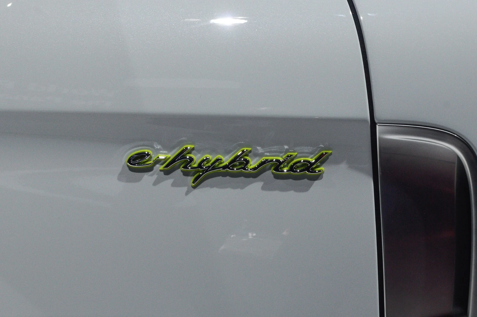Porsche Panamera 4 E-Hybrid
