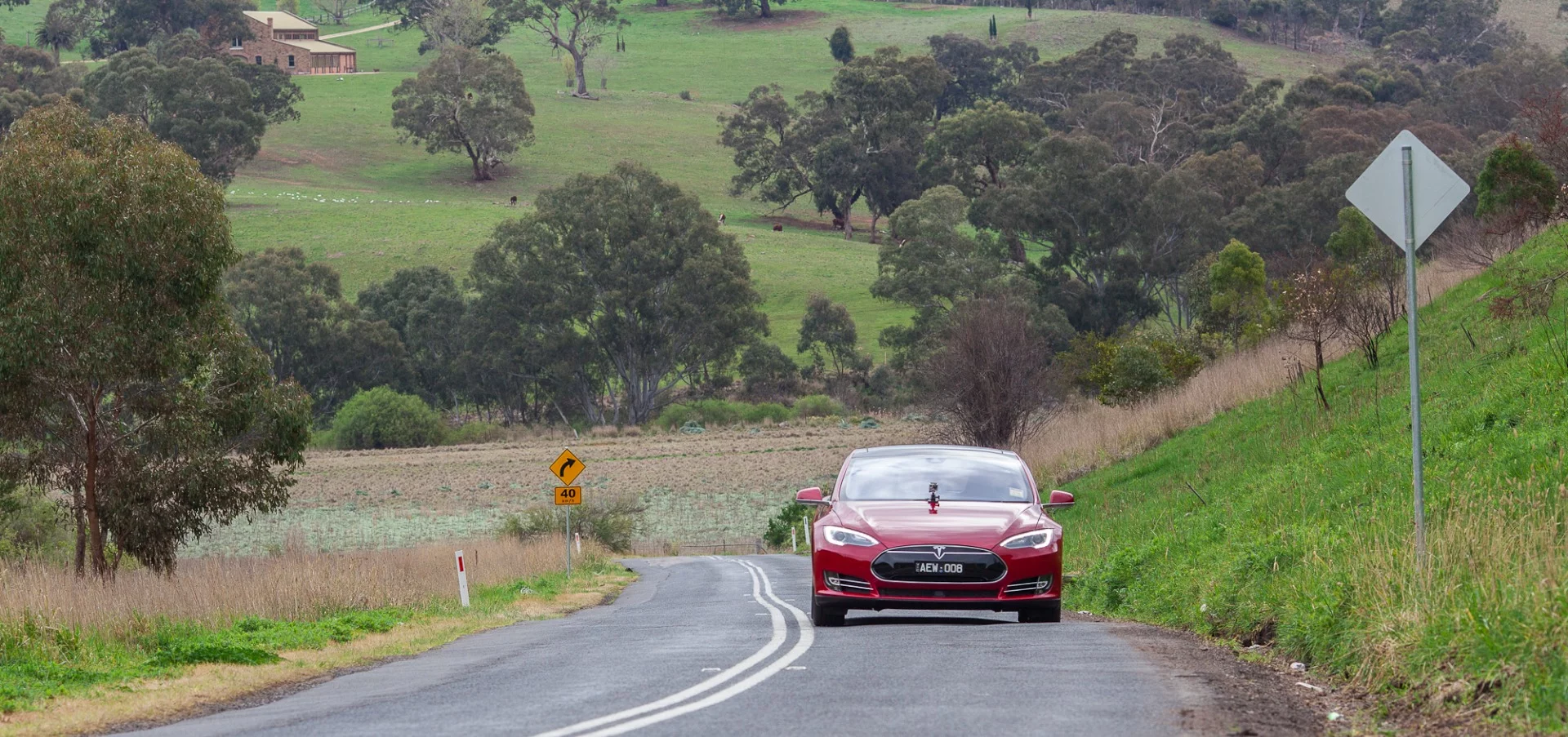 The Model S P85D's acceleration lets you surge into the tiniest gaps in traffic