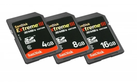 The SanDisk Extreme III 30MB/s Edition SDHC cards allow users to record 39 images in continuous shooting mode at 4.5 frames per second, in the 6.0 MB JPEG L Fine format.
