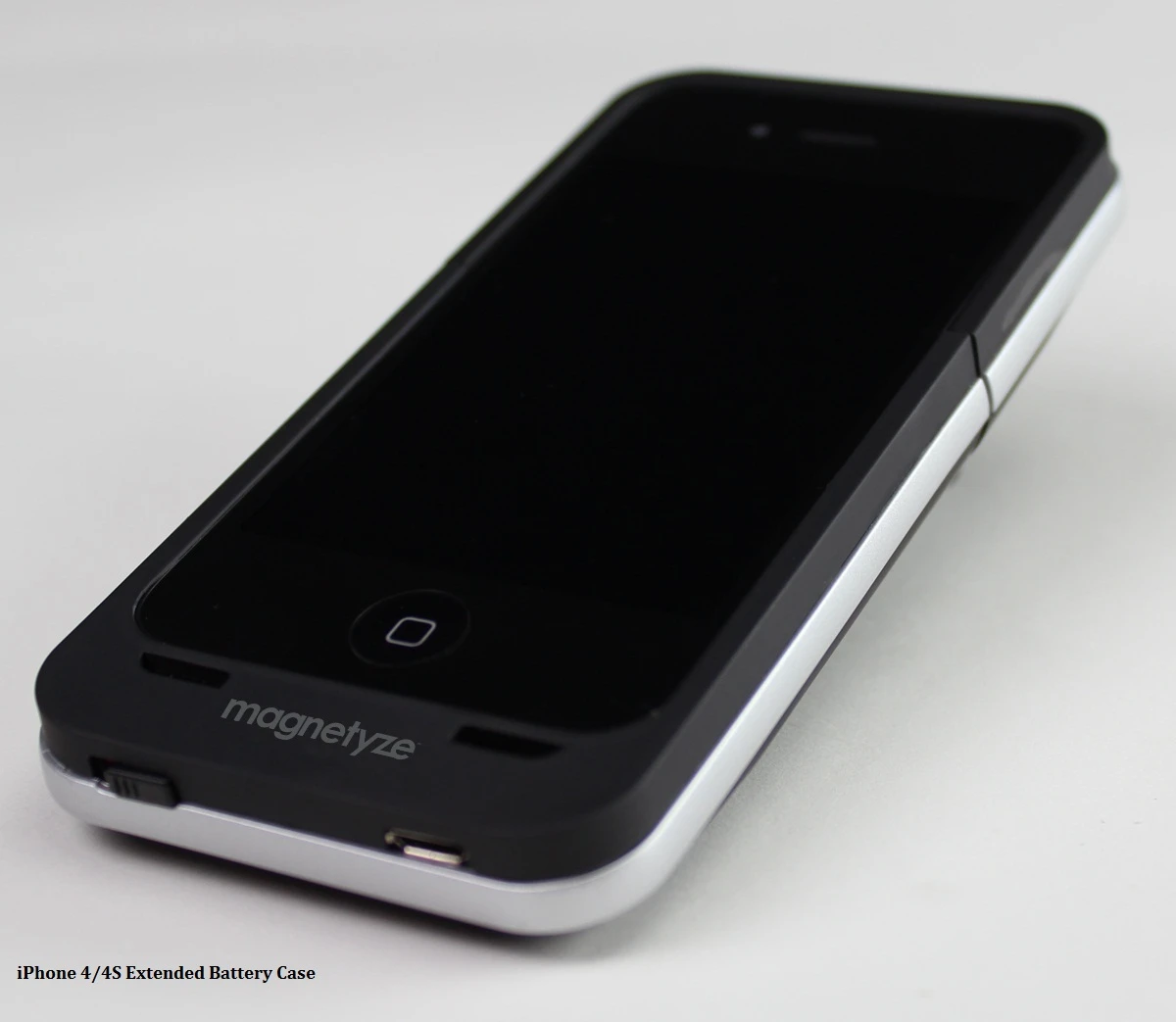 The iPhone 4/4S Extended Battery Magnetyze case