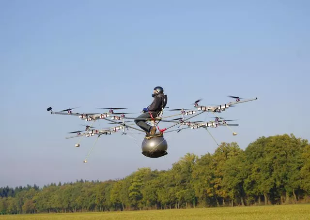 The e-volo accomplished the world's first manned flight of an electric multicopter in 2011