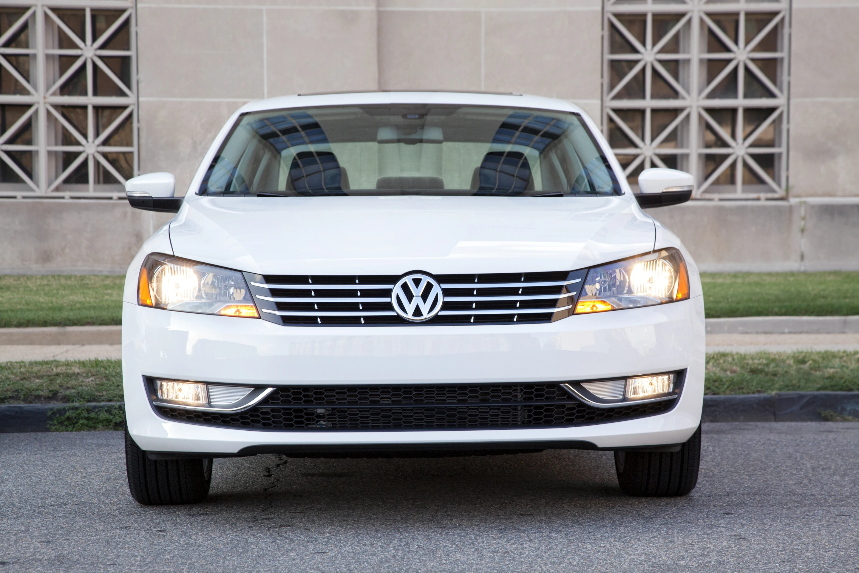 2013 Volkswagen Passat is an IIHS Top Safety Pick+