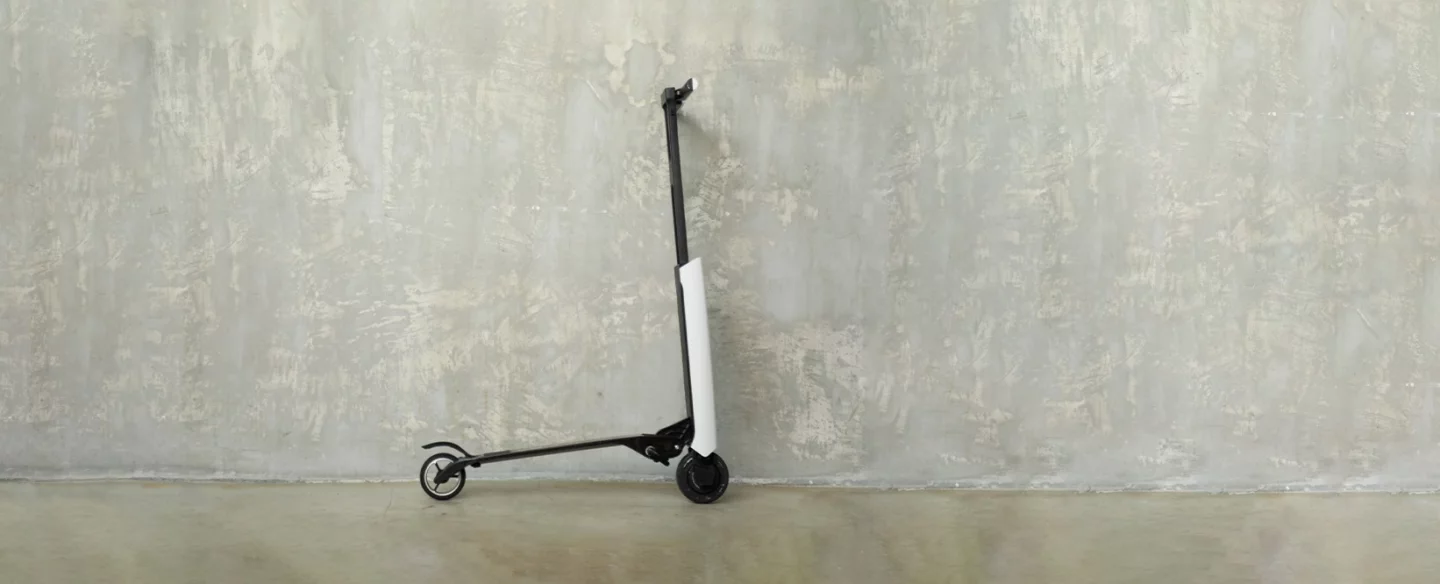 The Mantour X folding electric kickscooter features an integrated kickstand, or you can just lean it against a wall