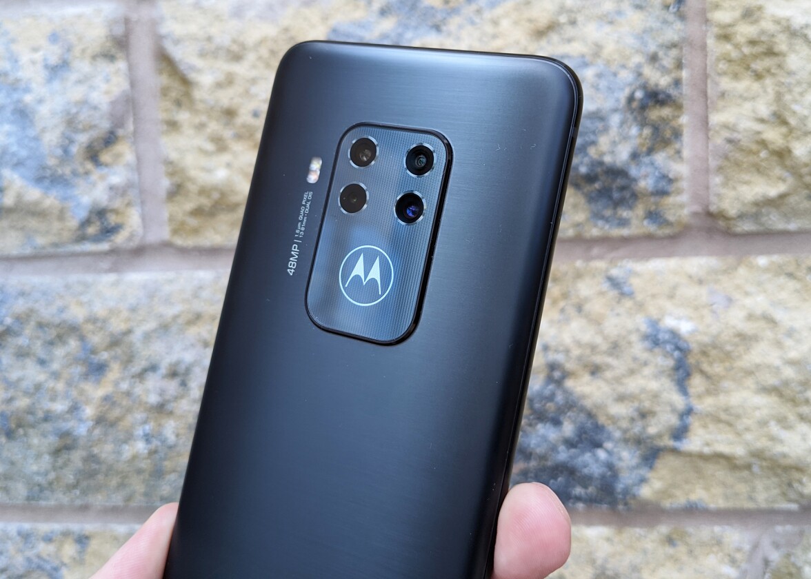 The Motorola One Zoom camera offers 3x optical zoom and 0.5x ultra-wide angle