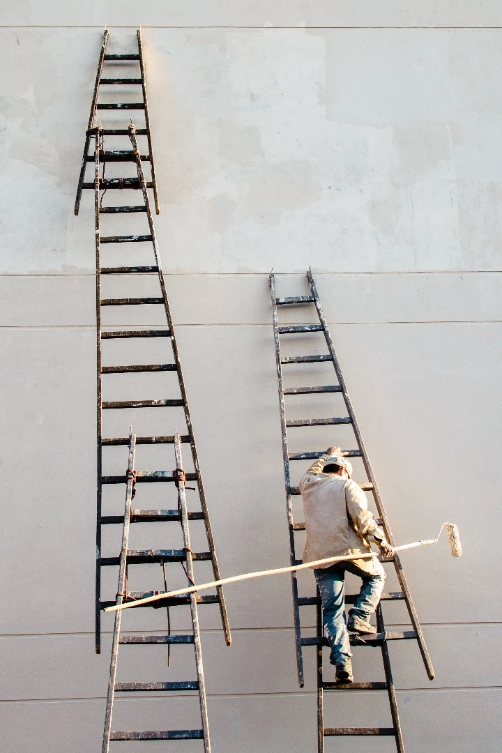 Jeporeka, by Enrique Gimenez-Velilla, was taken in Asunción, Paraguay, using a Nikon D5100. "This photo seeks to pay homage to all the clever unknown workers that still build and maintain built infrastructure in the developing world. 'Jeporeka' is a Paraguayan Guarani word that roughly translates into make do," says the photographer
