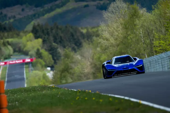 The NIO EP9 tackles the Nurburgring Nordschleife