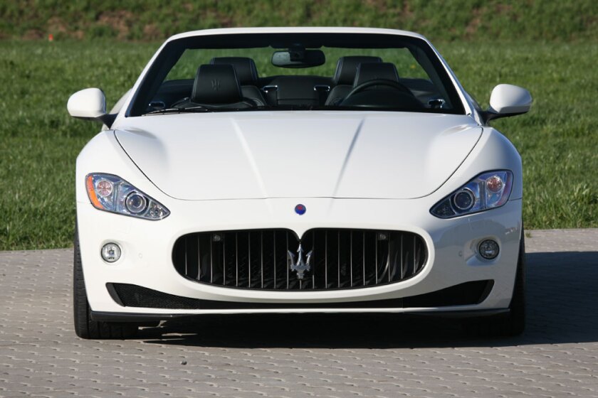 NOVITEC TRIDENTE's supercharged Maserati GranCabrio