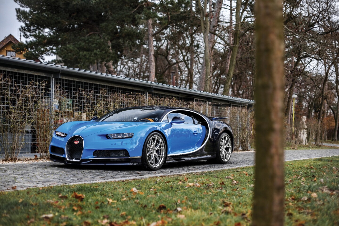 As featured in a separate article, this Bugatti did what Bugatti's do - the outrageous, the impossible, the preposterous. It topped a "Grand Slam" classic car auction week when it was still a current model. It had never been done before. Sold for $4,082,171 (€3,323,750Sold for $4,082,171 (€3,323,750)