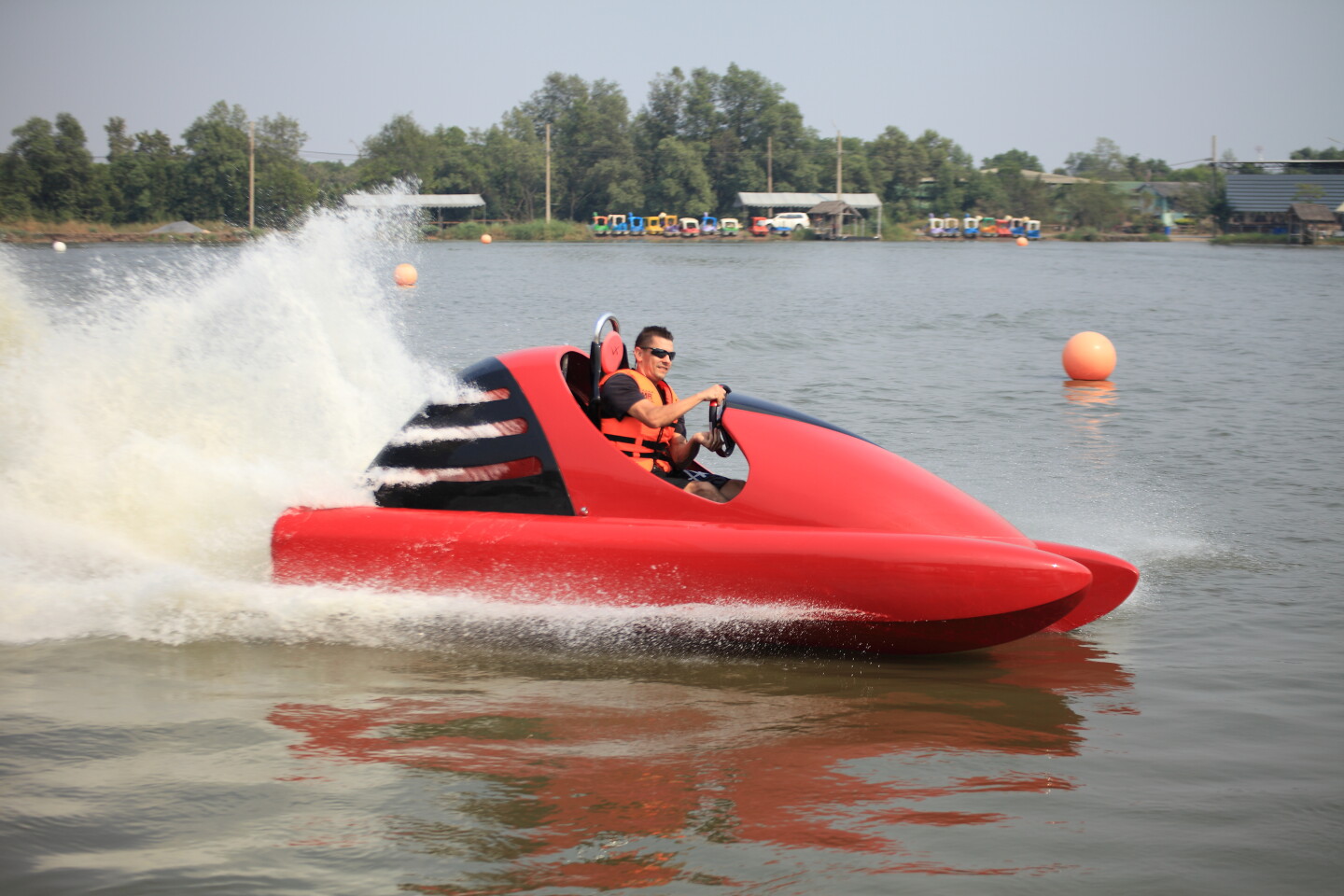 Wokart The 70 km/h gokart for the water