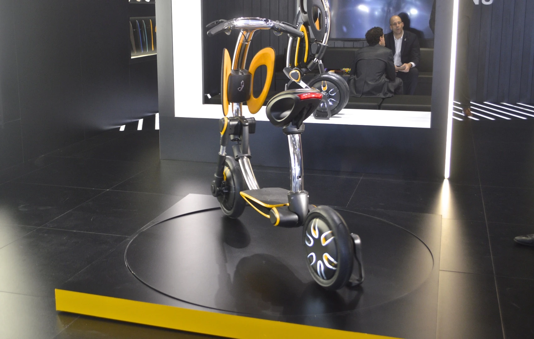 The INU scooter at the 2015 Frankfurt Motor Show