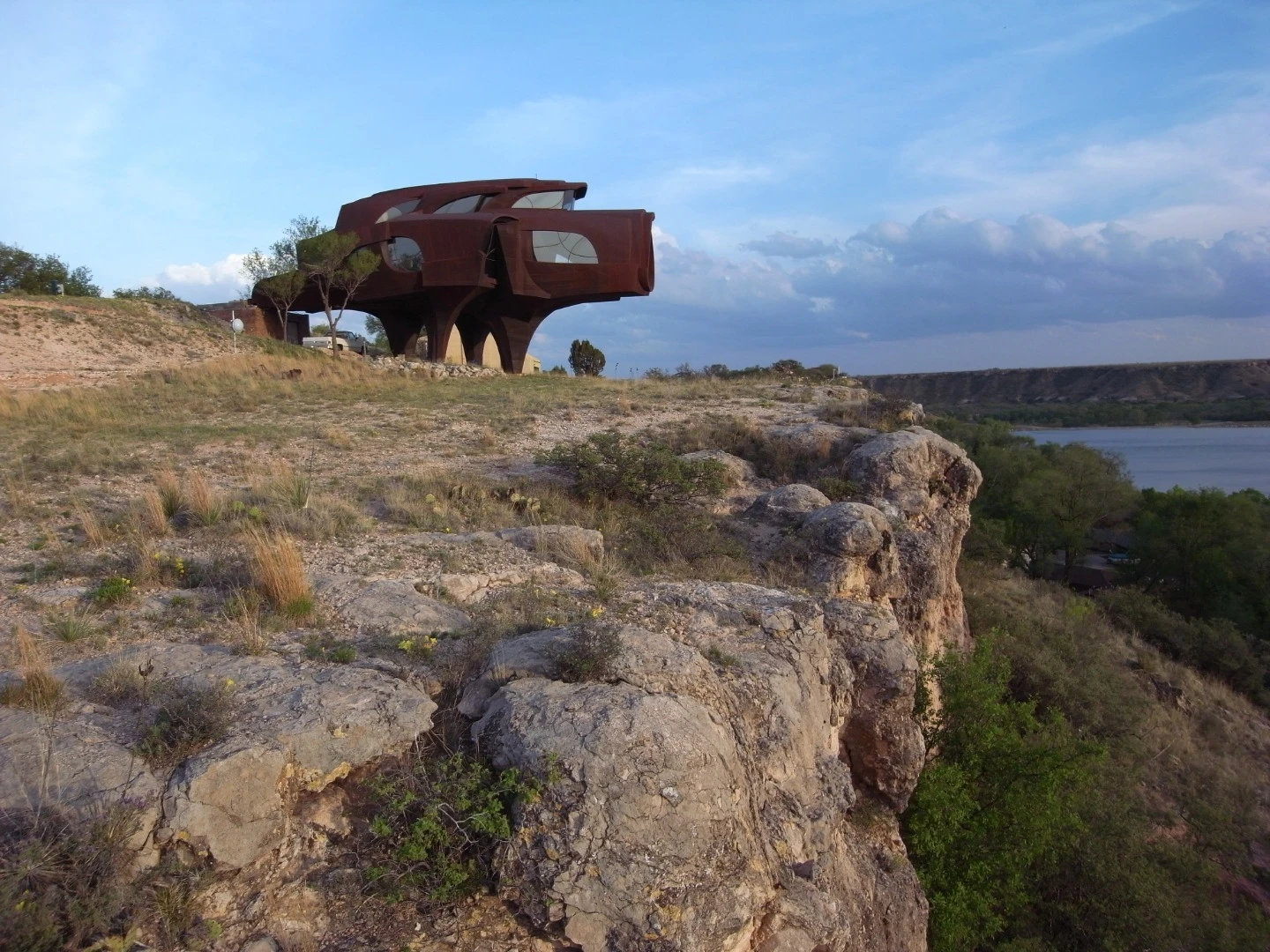 This infamous sculptural steel house sits unfinished after artist Robert Bruno passed away in 2008. Over 30 years Bruno crafted this incredibly unique structure that sits on the edge of Ransom Canyon in Texas. Bruno's daughter hopes to finish her father's vision