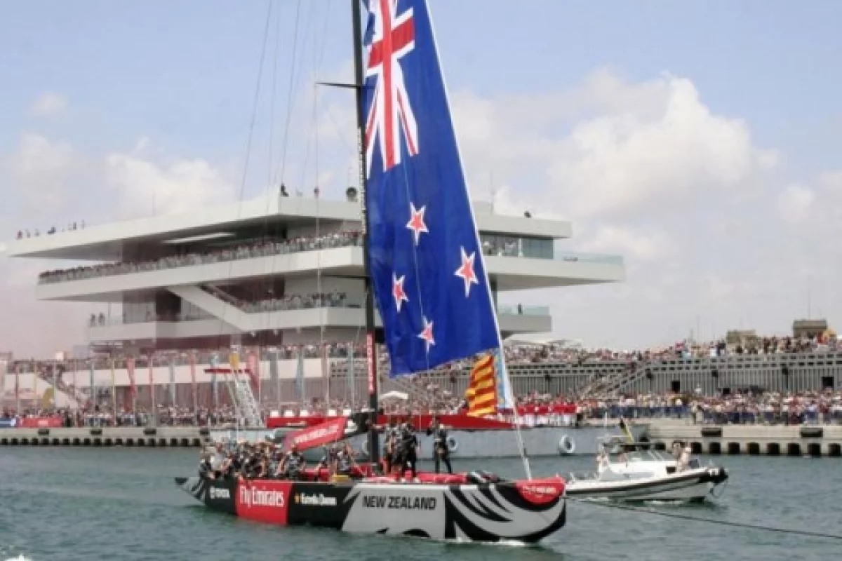 Emirates Team New Zealand leaves for the race.