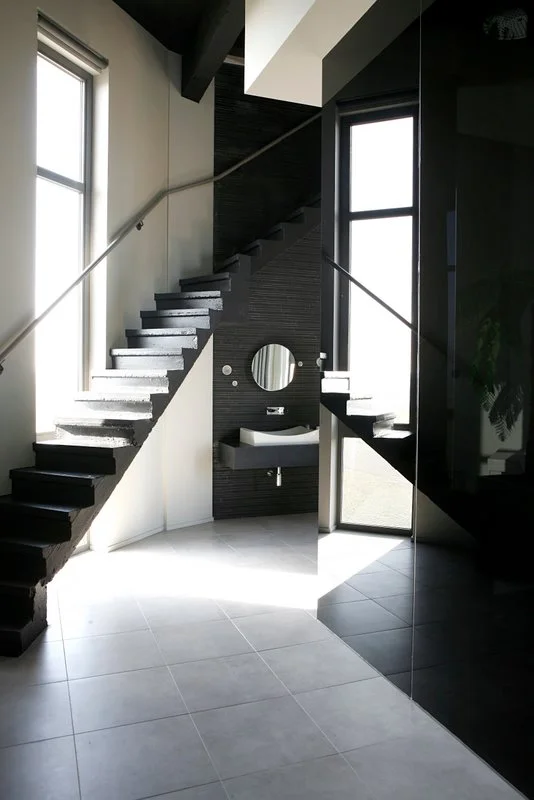 Renovation began in 2008, gradually converting the tower into a 6-story, 450-sq m (4,844-sq ft) home putting the space to maximum use (Photo: Bham)