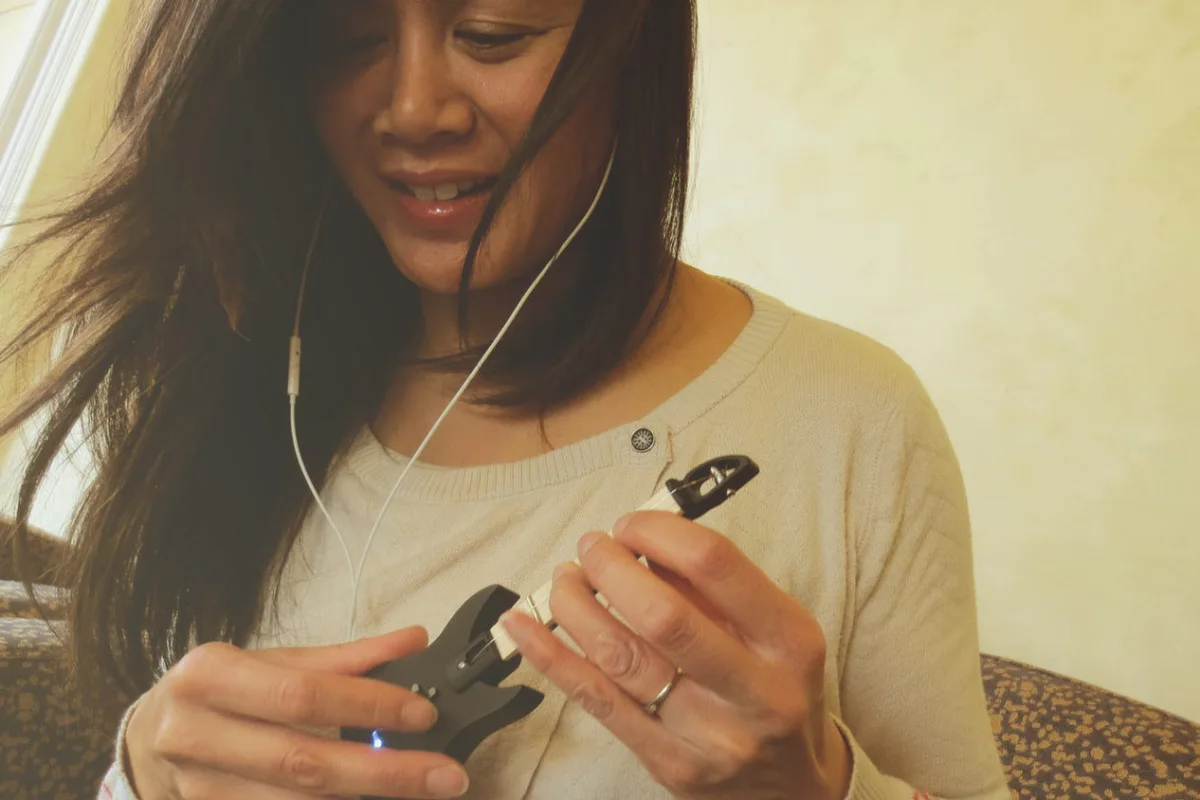 The FretPen one-stringed guitar and pen