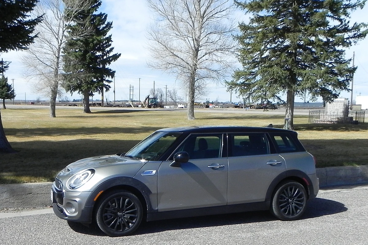 After a week in the 2016 Mini Cooper Clubman, we found that it keeps the quirky, fun nature of the Mini
