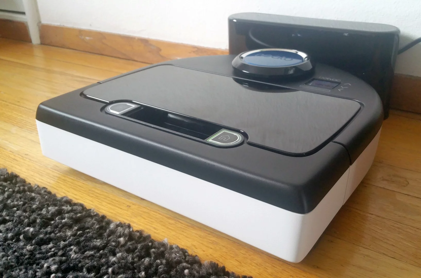 The Botvac D80 does well to maintain clean floors and carpets with little human intervention