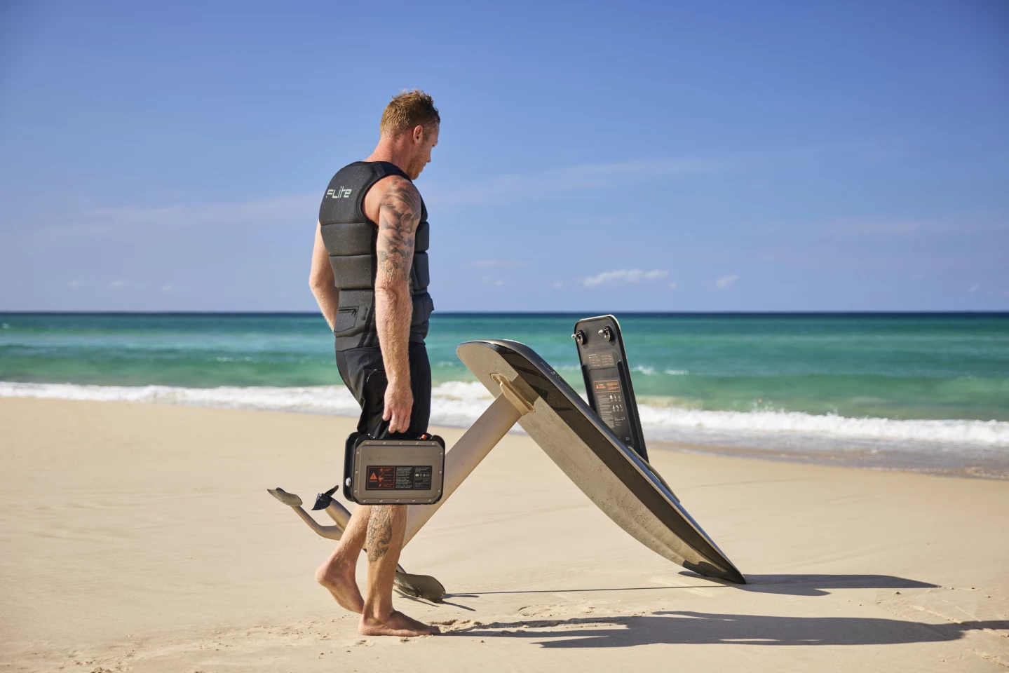The Flitecell Nano battery pack weighs 6.2 kg and is reckoned good for up to 45 minutes of per charge eFoiling