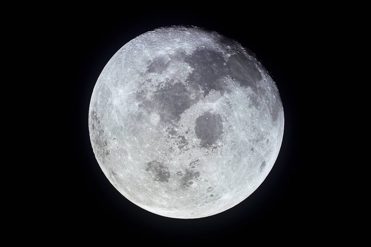 Earth Has Picked Up A Tiny Second Moon