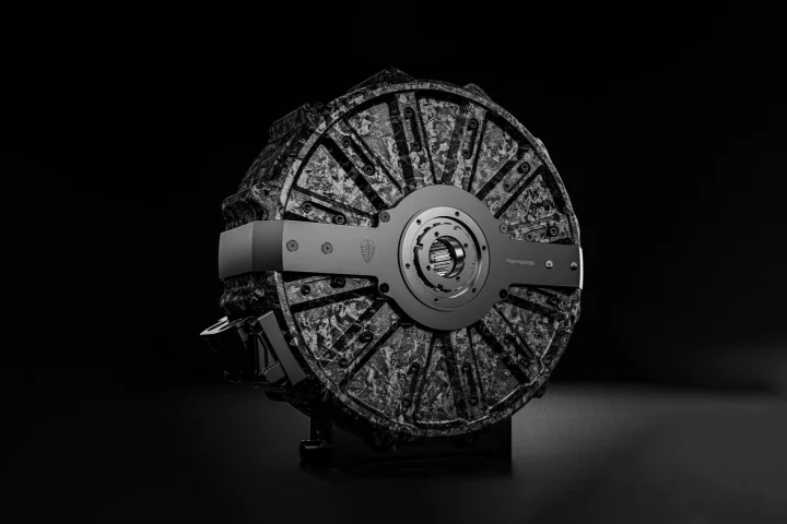 Another view of the now-legendary motor