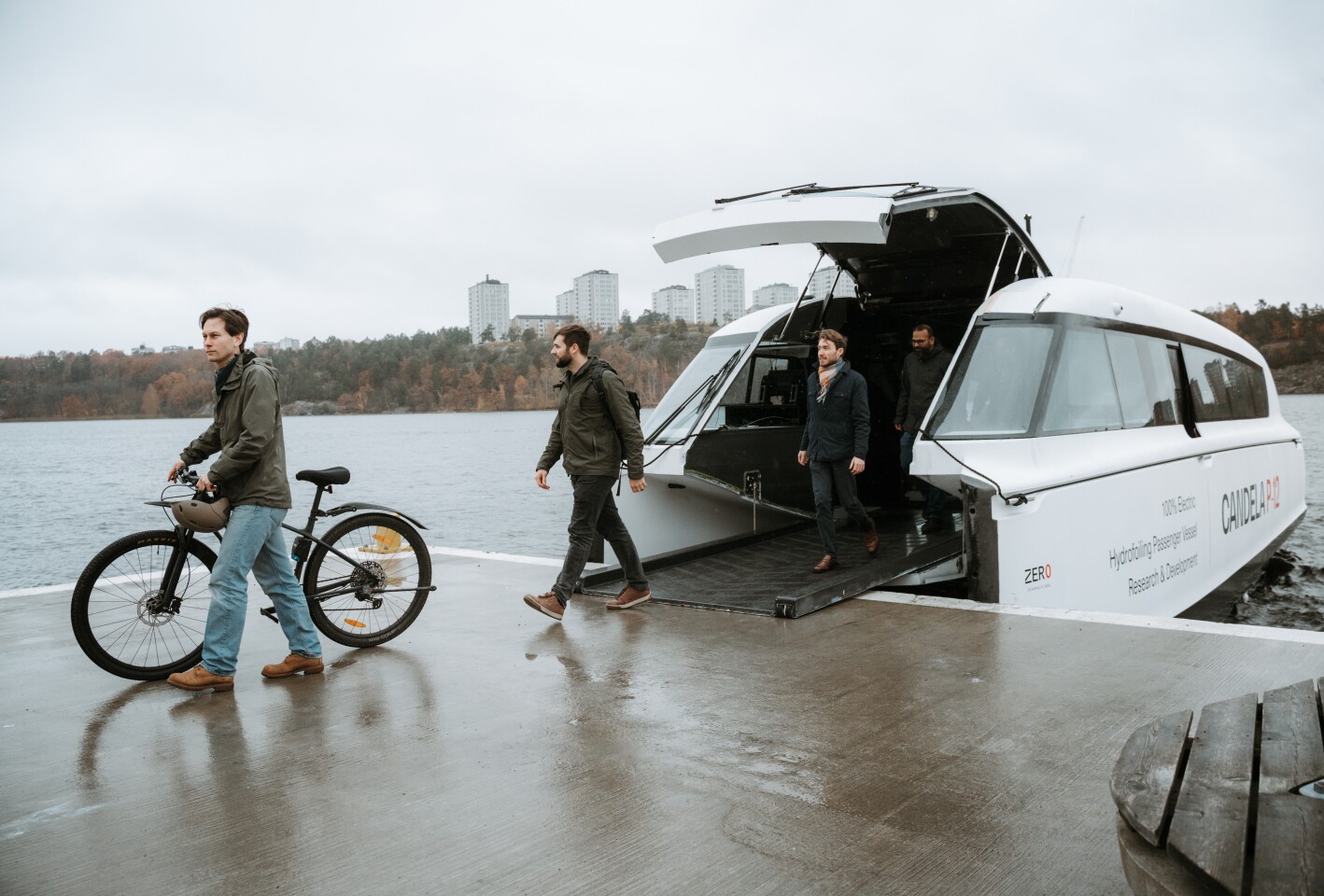 P-12 Shuttle Zero features an automatic bow ramp for passengers to embark and disembark
