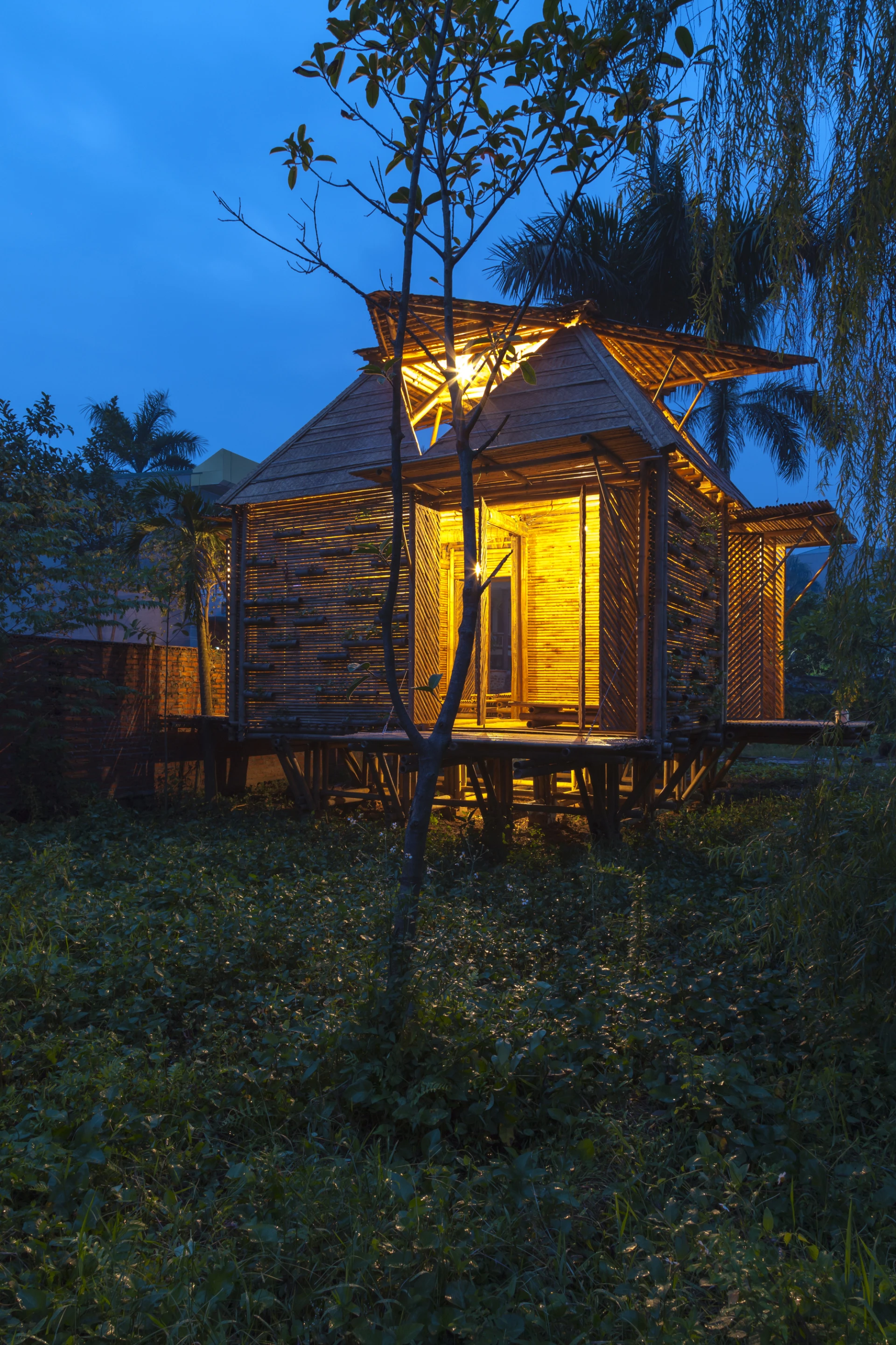 The Blooming Bamboo home, by Vietnamese architectural firm H&P Architects (Photo: Doan Thanh Ha)