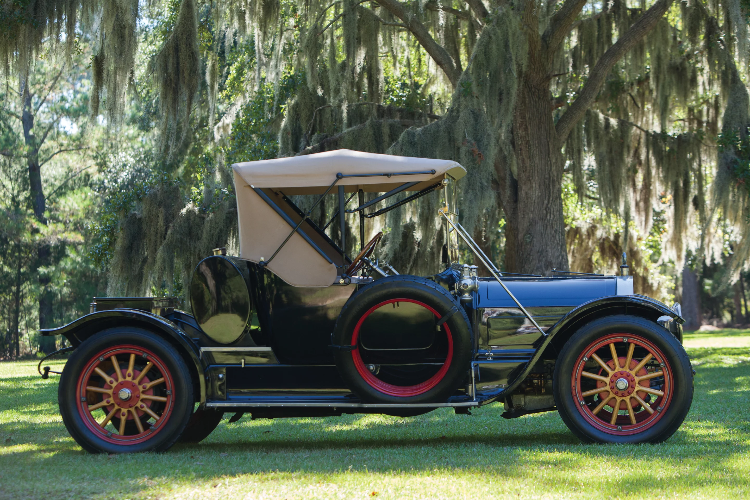 This model is one of 750 first series 38-horsepower Pierce-Arrows and was built at the end of 1912