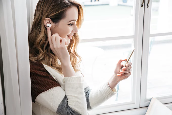 The RippleBuds pair to a compatible smartphone or tablet over Bluetooth 4.1