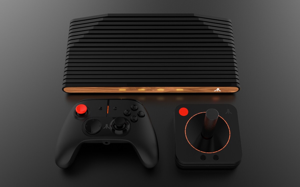 The Atari VCS will be playable with both a Classic Joystick and a new Modern Controller