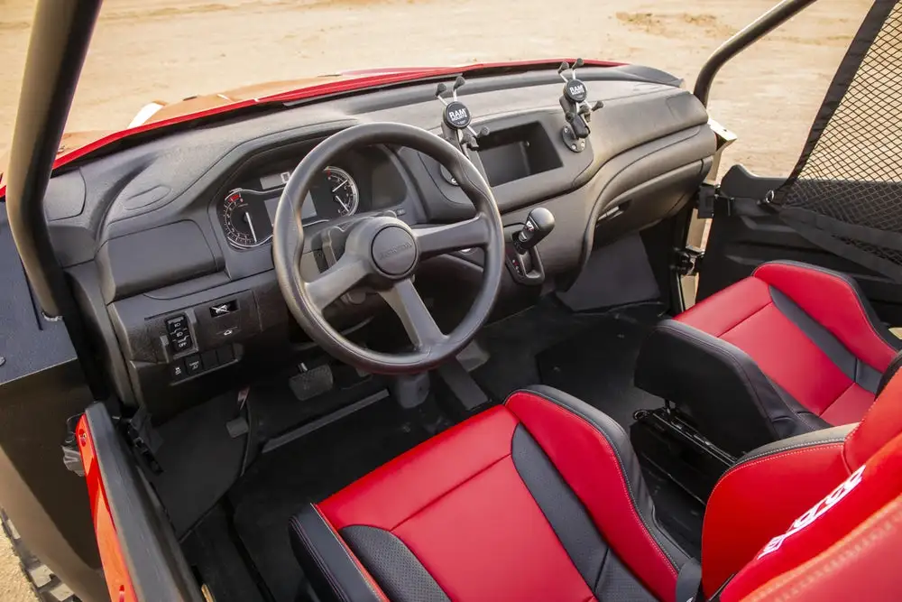 Honda brings Civic Type R seats trimmed in waterproof Pioneer 1000 fabric, RAM Mounts smartphone holders and a Pioneer 1000 steering wheel into the ROAV cockpit