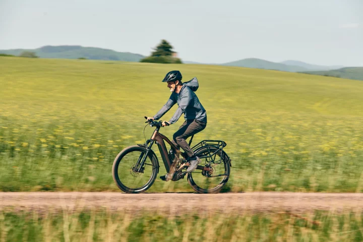 The Stormguard E+ is equally at home on city roads, urban paths or off-road trails