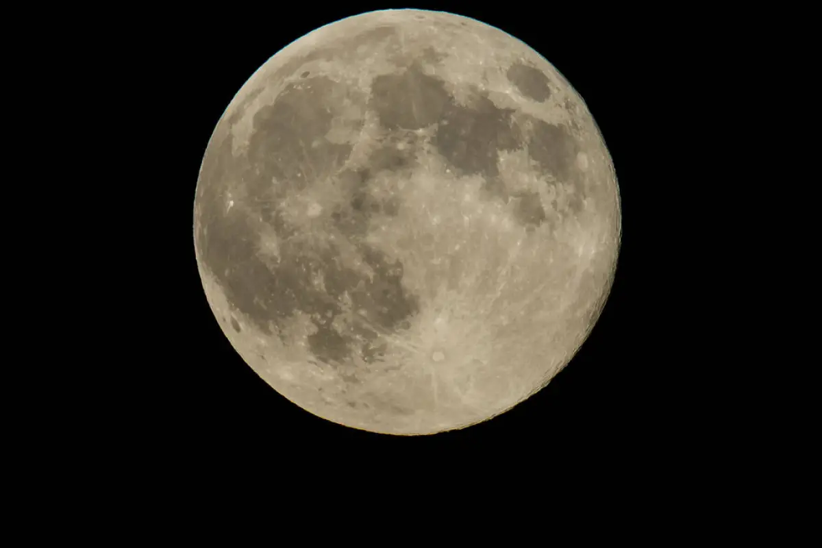 The closest supermoon in several decades will occur on November 14, 2016