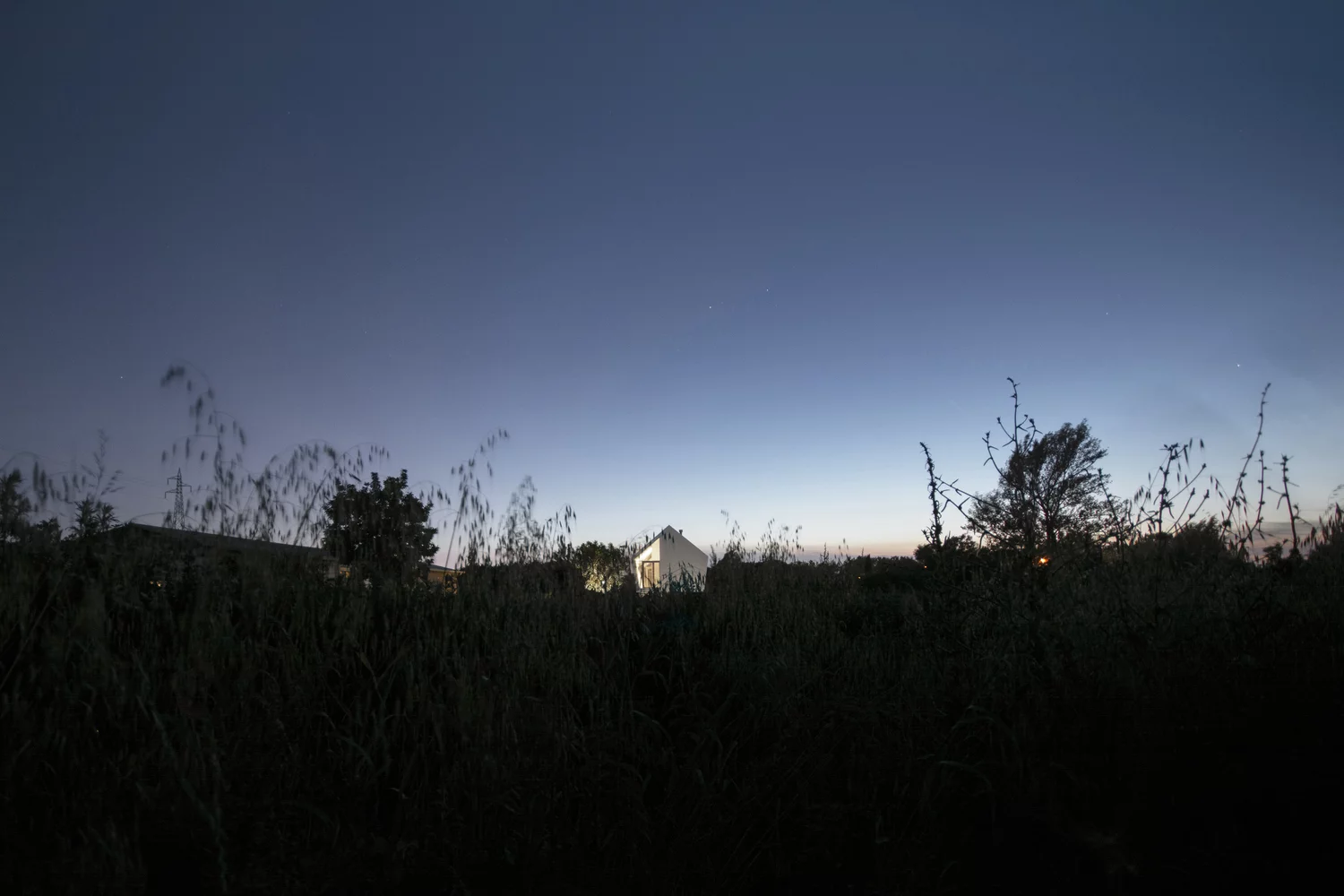 Casa Nell'orto gets lost in its rural landscape