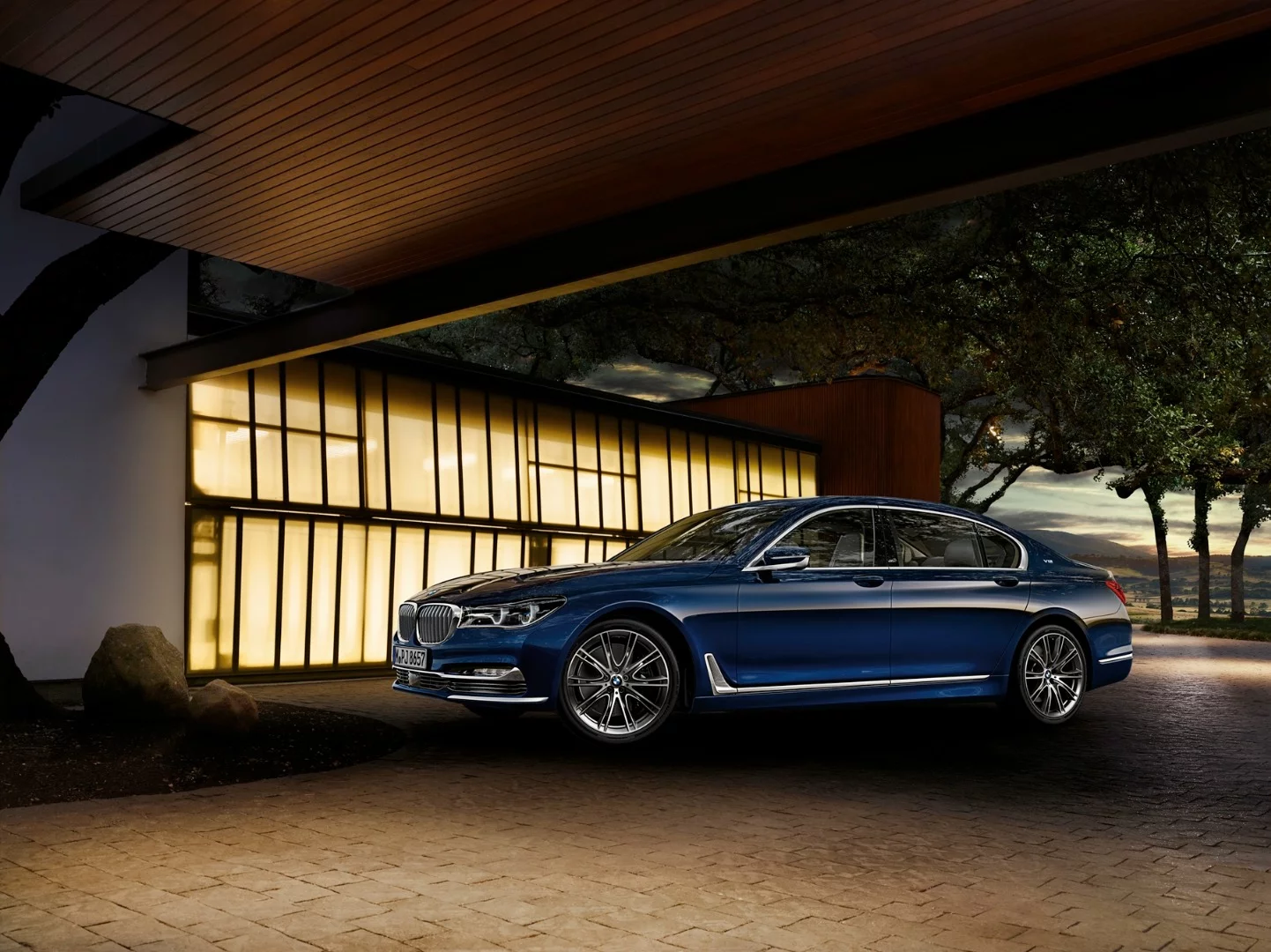 The 7 Series The Next 100 Years is offered in three variants