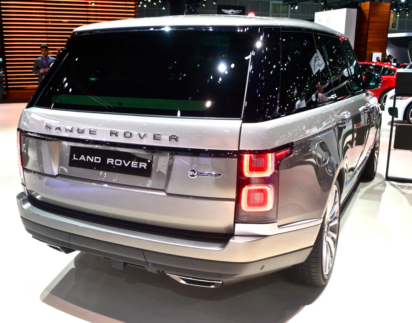 Land Rover Special Vehicle Operations reveals its new Range Rover SVAutobiography
