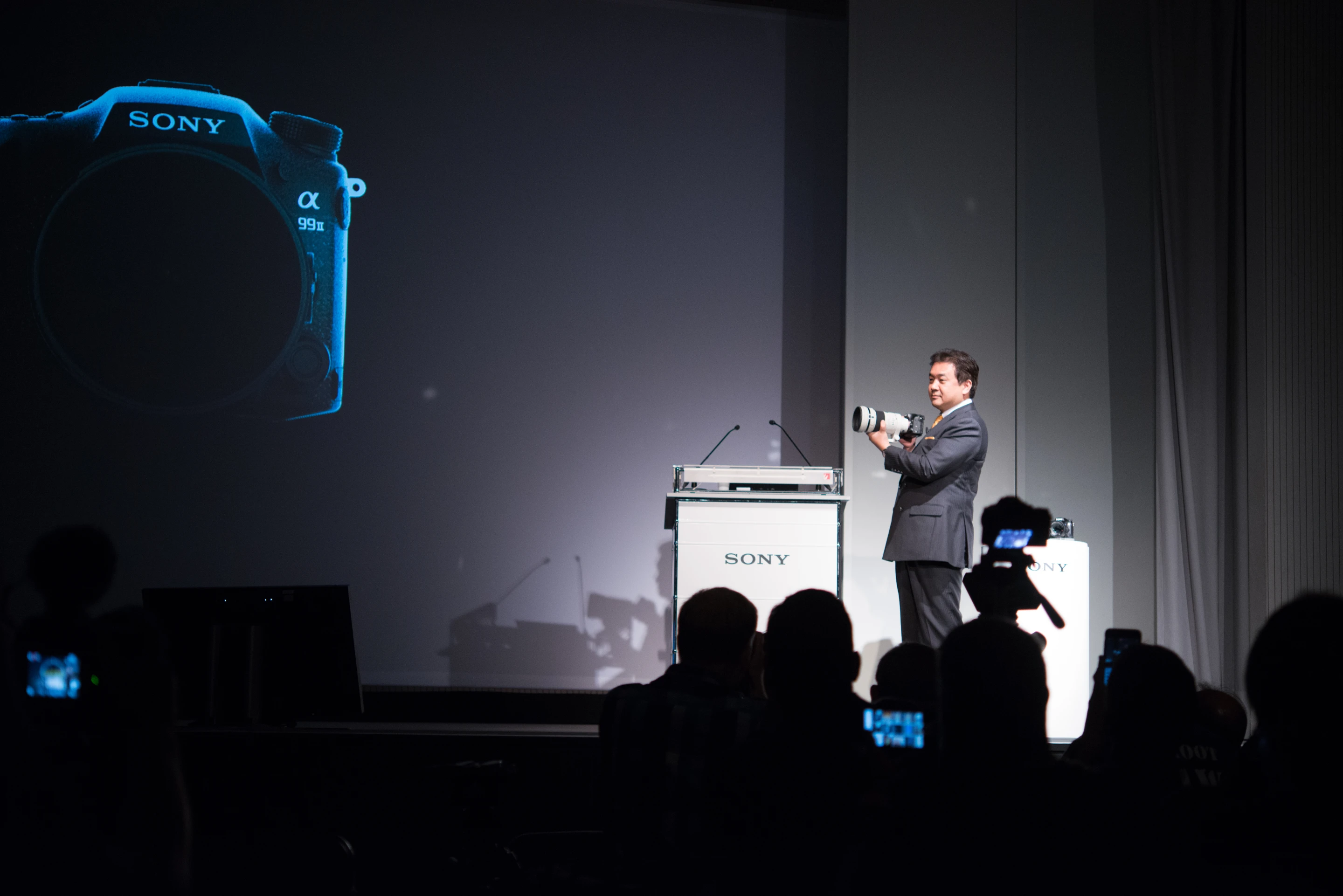 Sony then announced that it had been working on a new flagship camera too, the A99 II