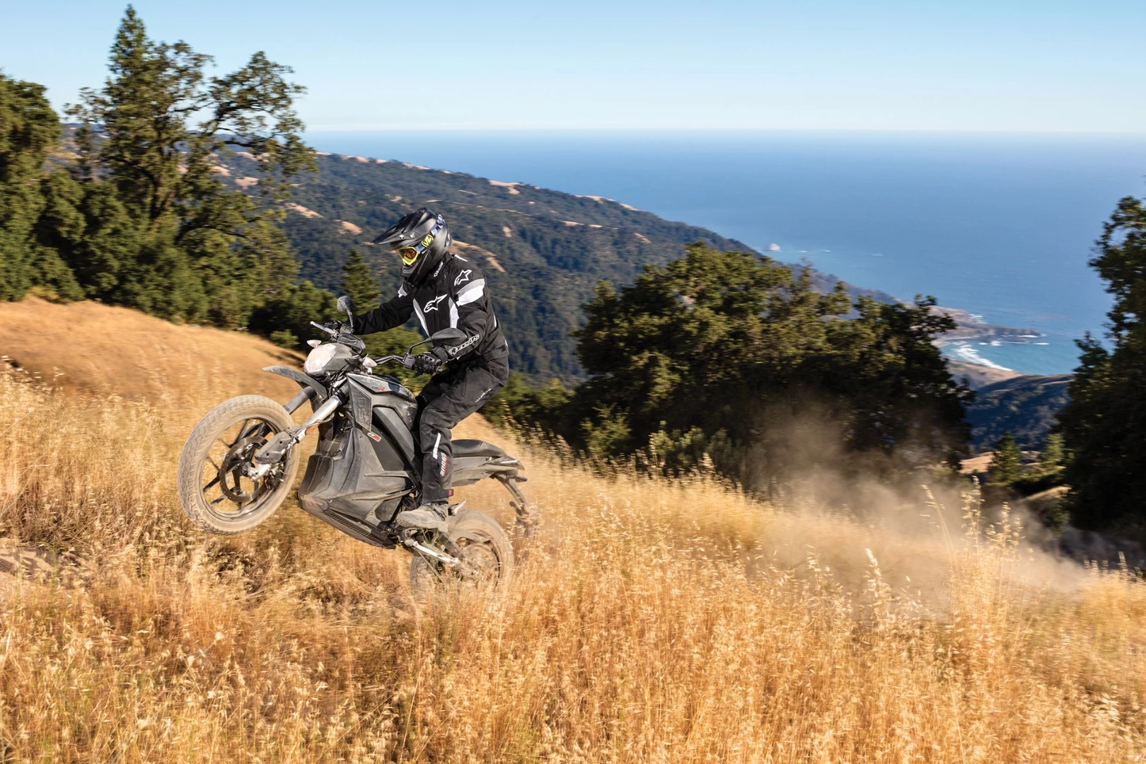 2017 Zero DSR: beware of opening the taps on this one on a loose surface