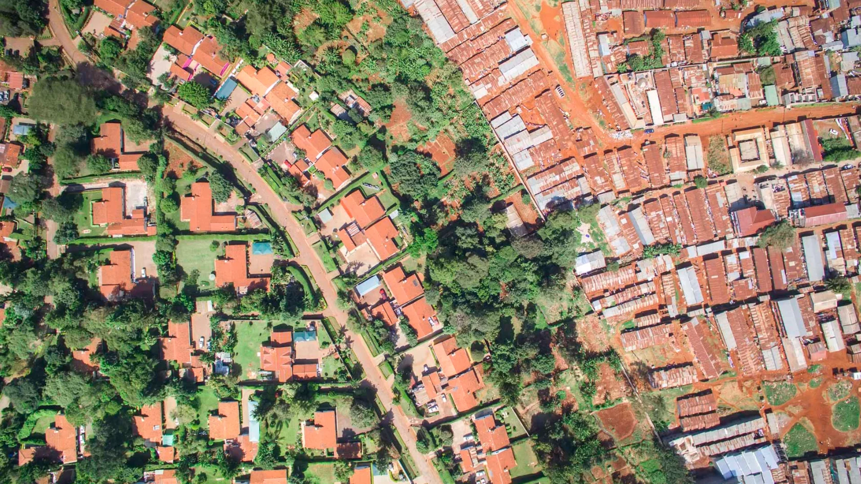 Stark contrast between the rich and poor in Nairobi