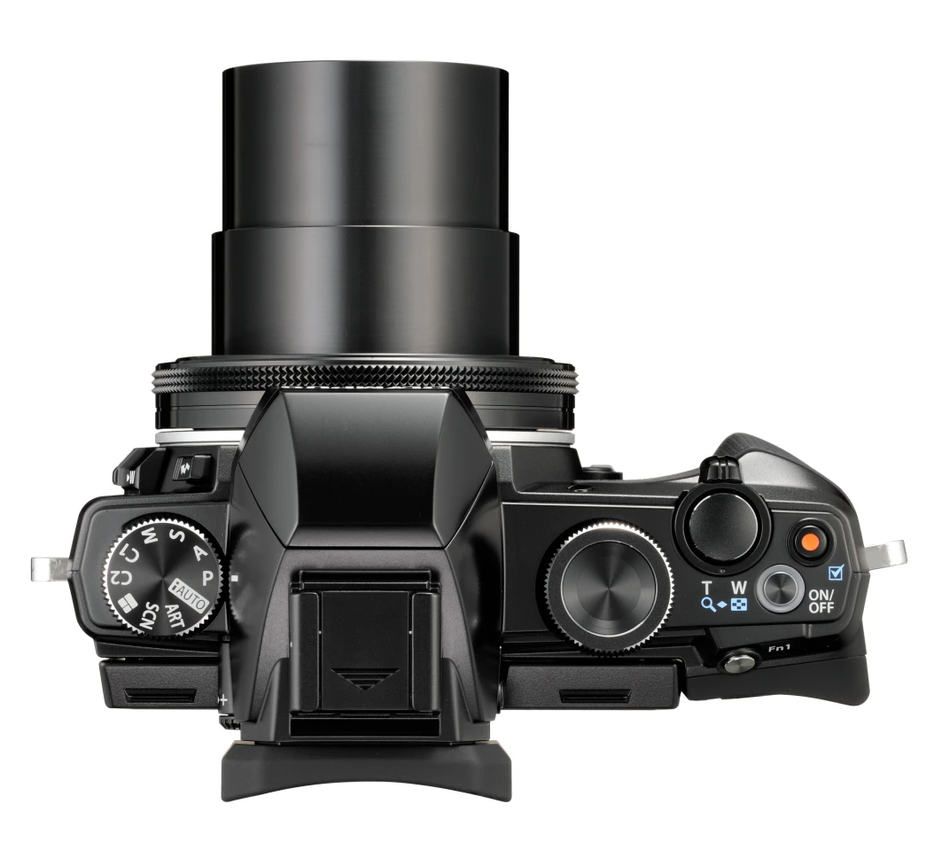 In digital mode, the hybrid control ring can be used for zooming and manual focus, and analog mode allows control over camera settings