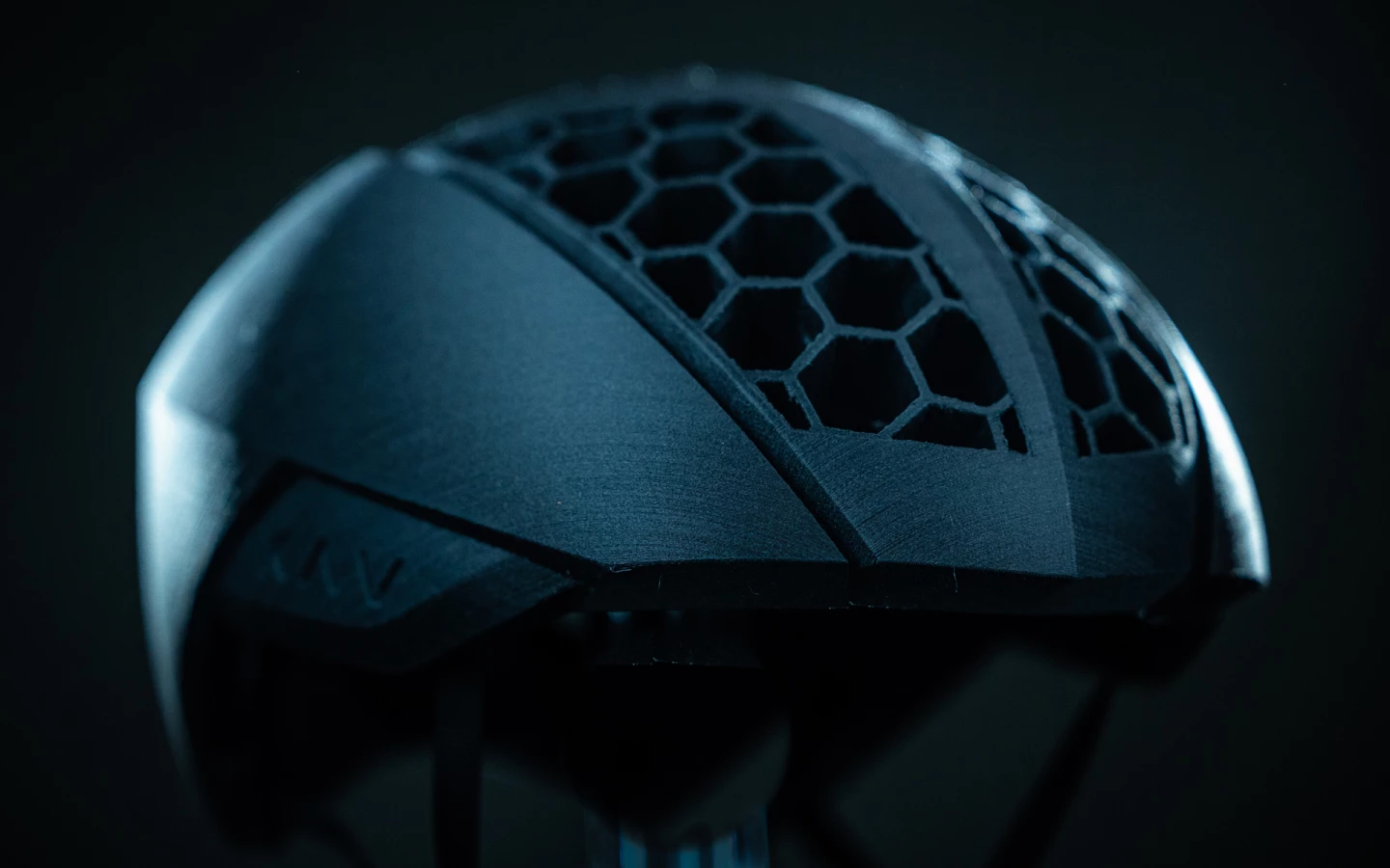 The KAV R1 is presently only being offered in black, but other colors may be added as the campaign progresses
