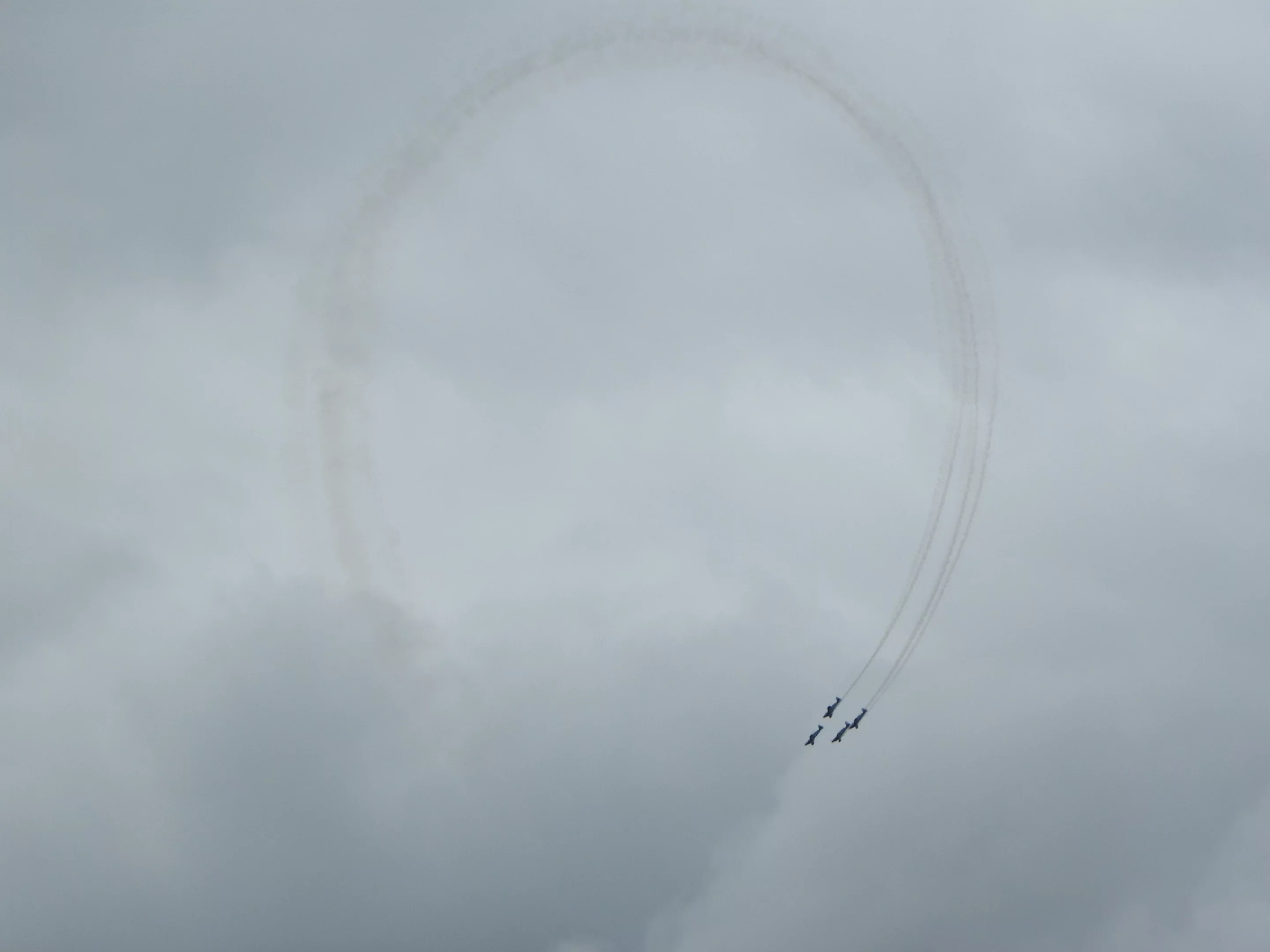 Blades aerobatic display team (Photo: Gizmag)
