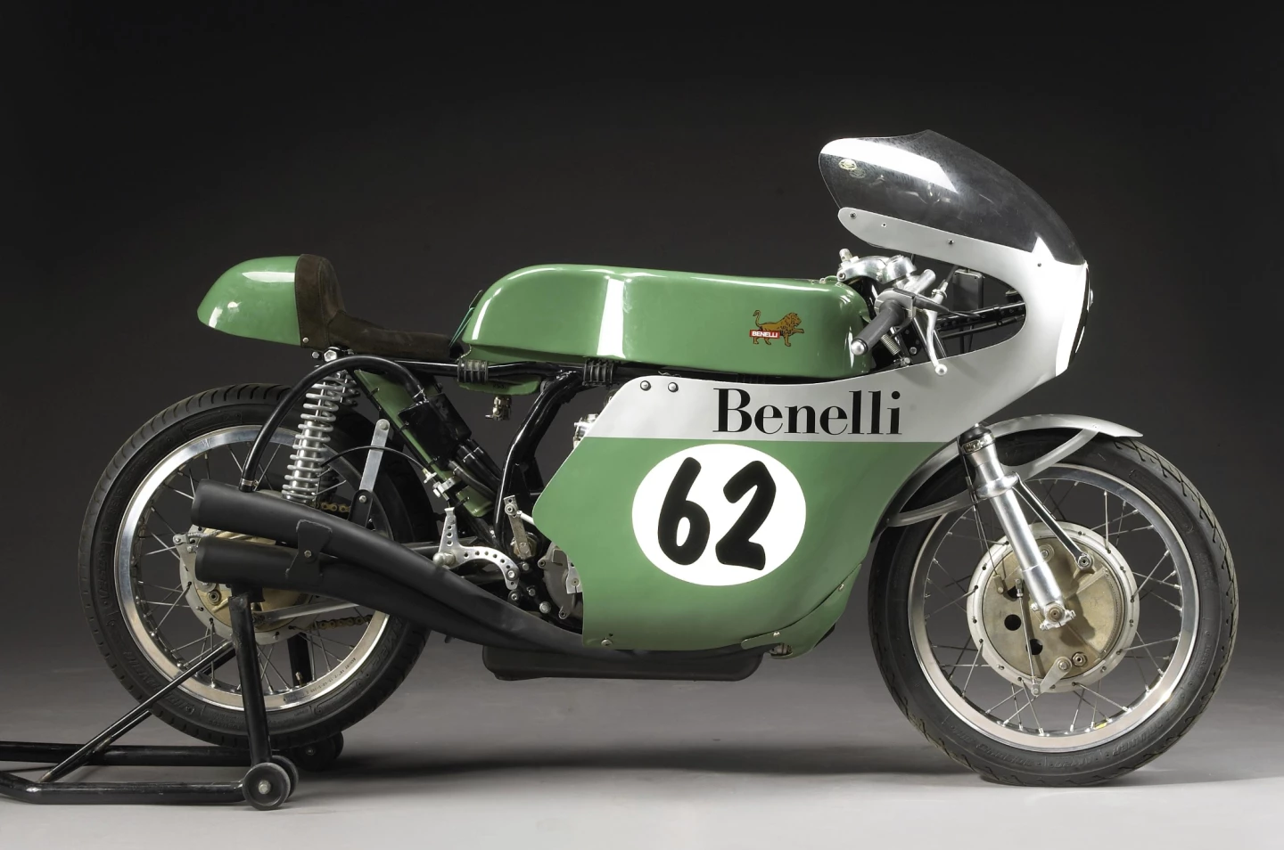 This exacting copy of a 1969 Benelli Four Grand Prix racer built by George Beale sold for GBP£55,400 ($104,343) in October, 2006