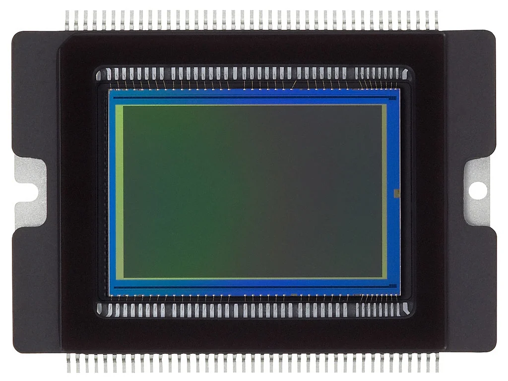 Camera CMOS sensor (Photo: Canon)