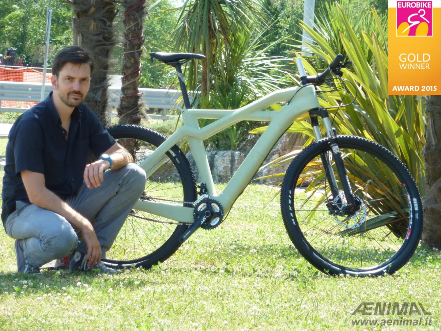 The fully-assembled award-winning Aenimal Bhulk mountain bike