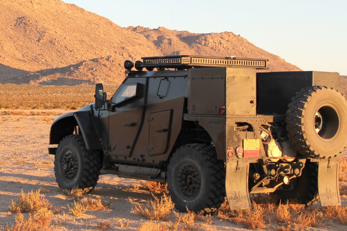 Oshkosh diesel-electric hybrid concept for Baja 1000 desert race