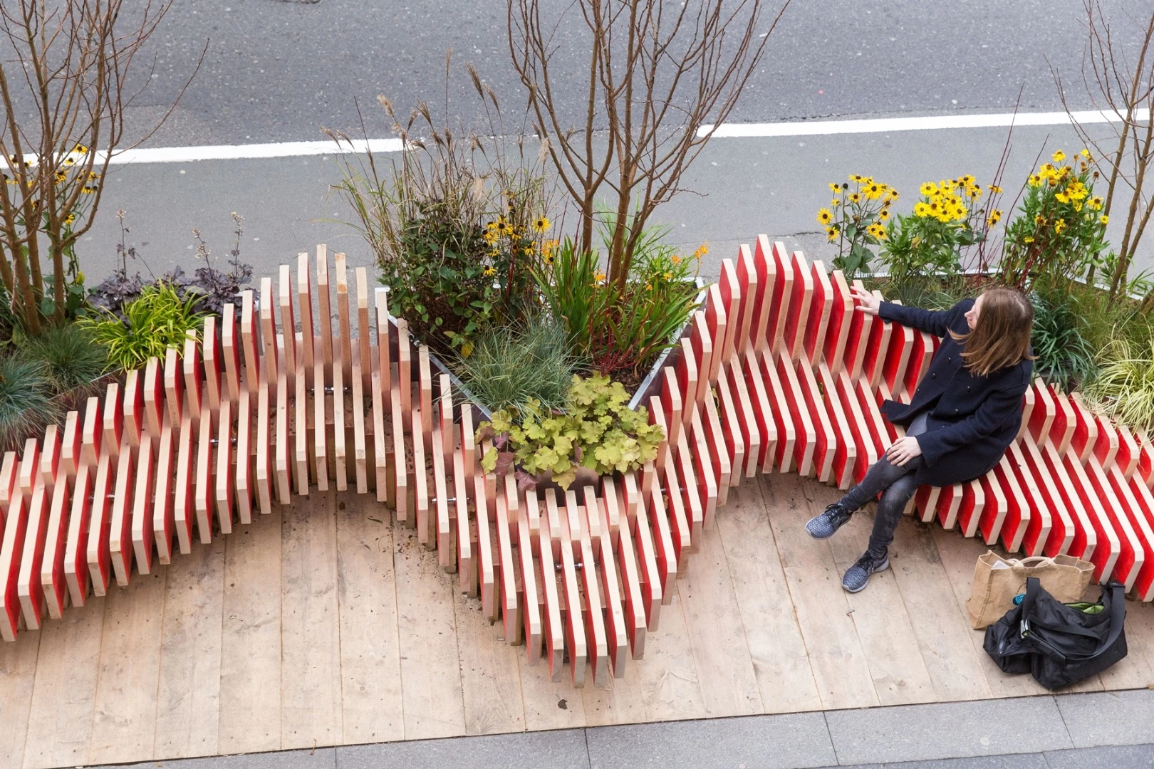 ParkedBench has a laterally undulating form
