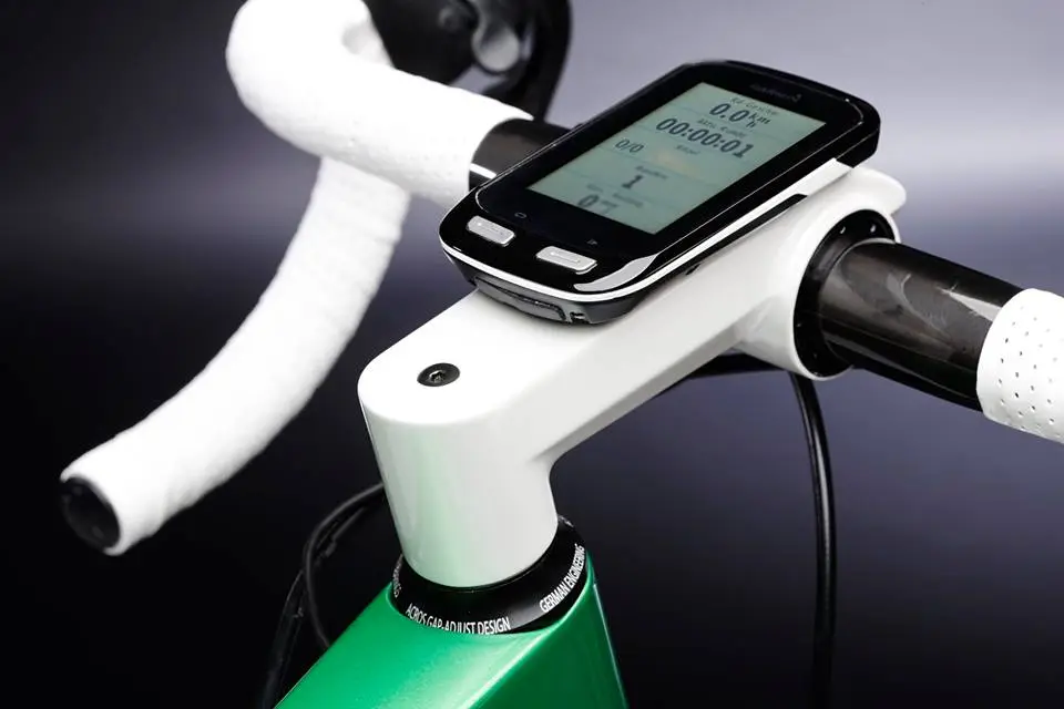 The carbon Duo Cali frames feature a unique stem and integrated seatpost