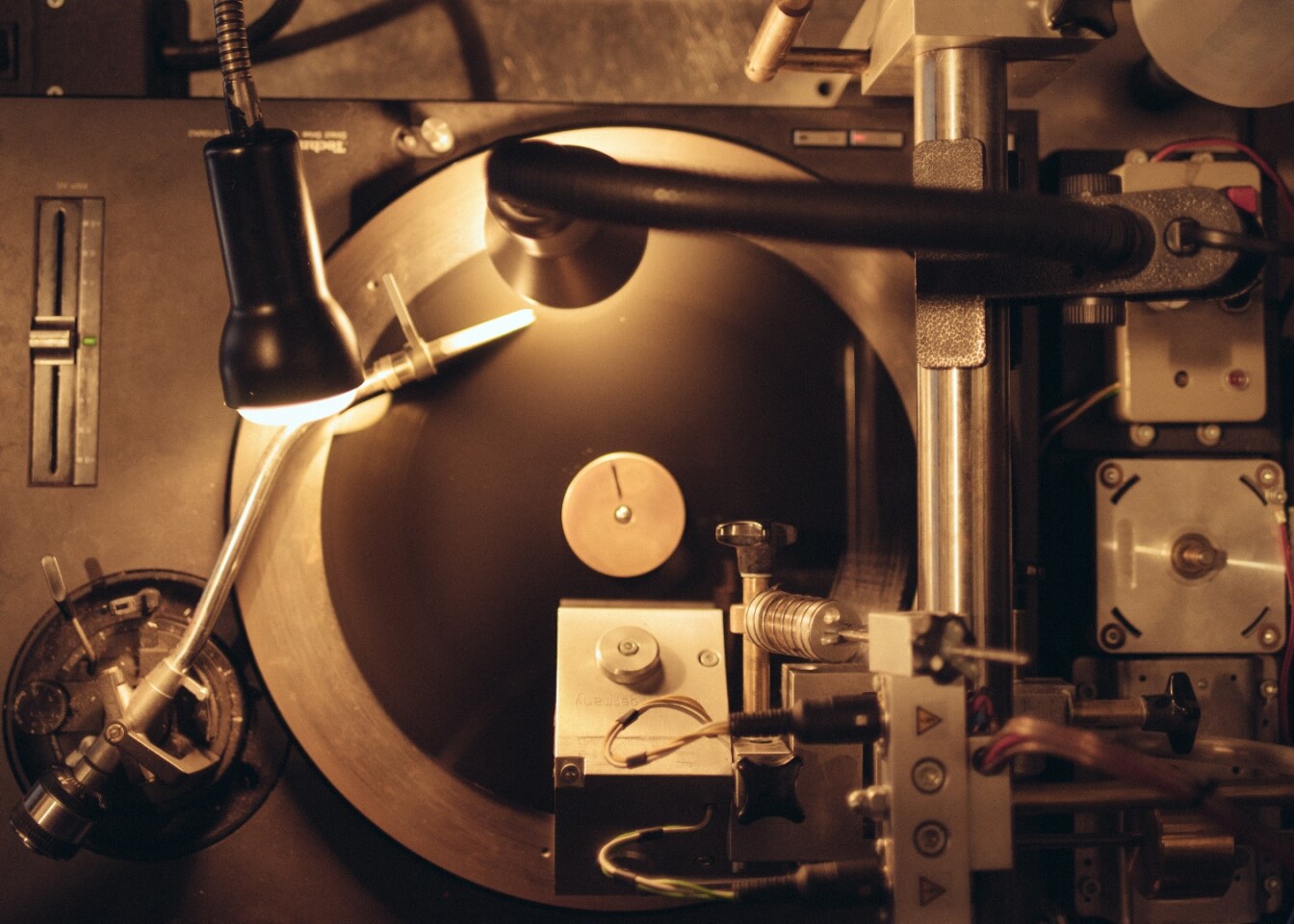 The Vinylify cutting machine getting its groove on