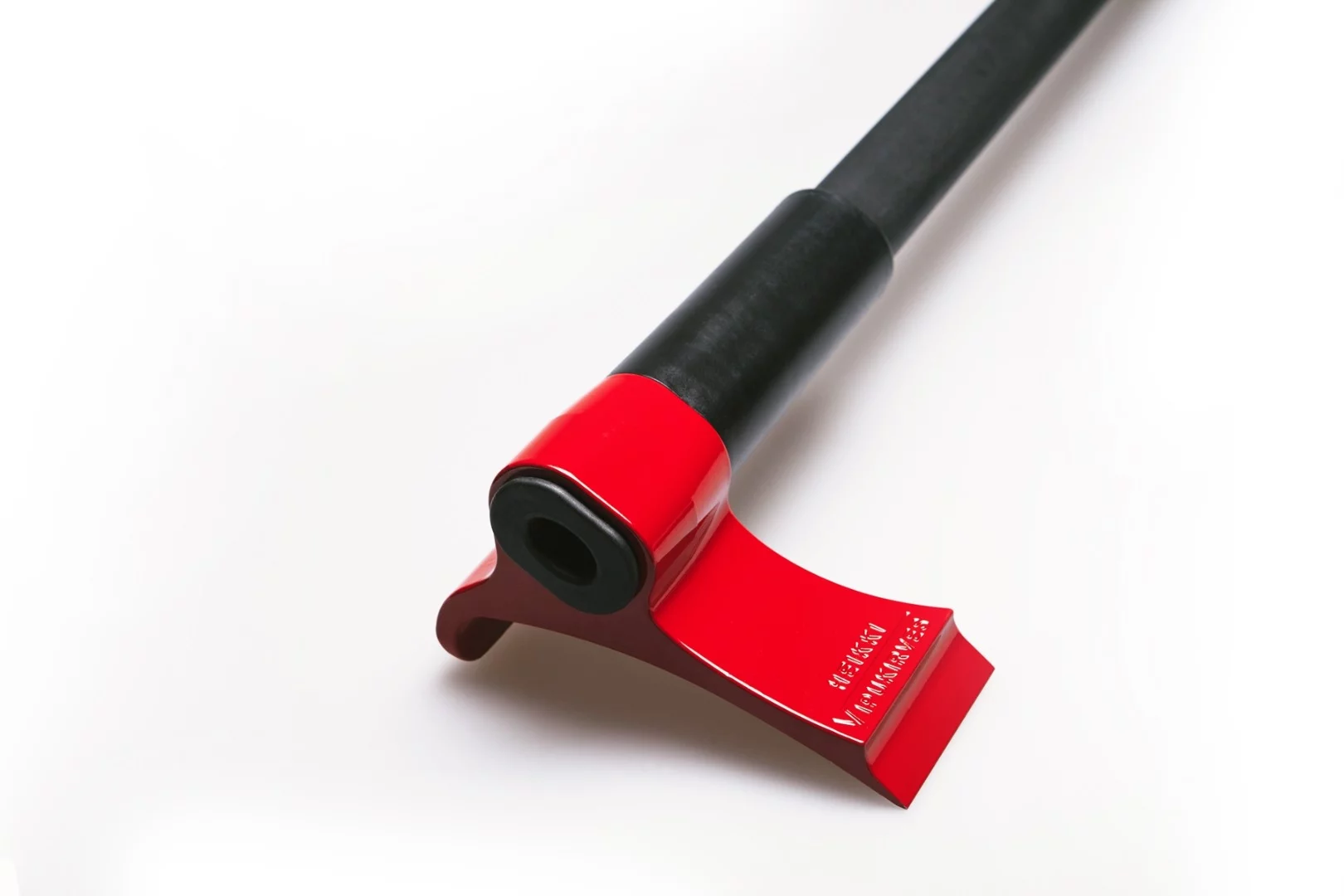 A hollow compound handle makes the new Leveraxe lighter and easier to use