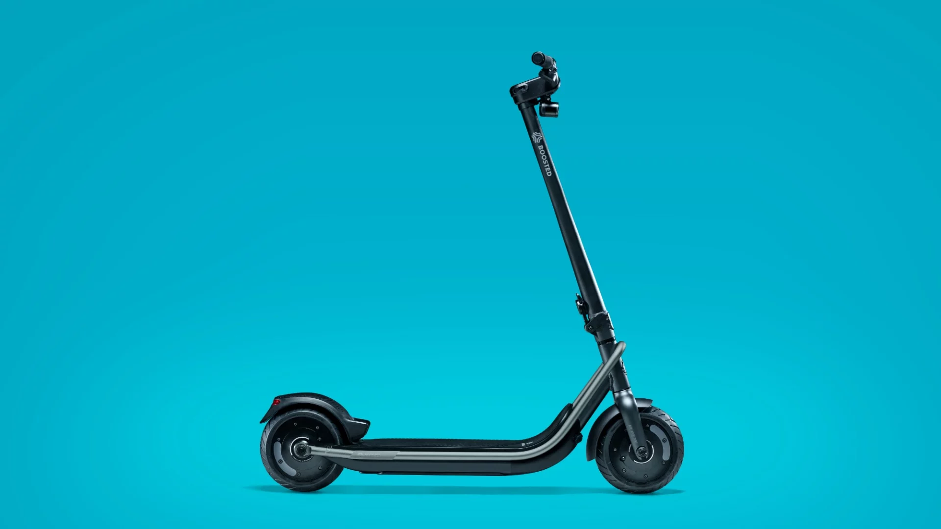 After some time honing its craft in the realm of electric skateboards, Boosted has welcomed a different kind of vehicle into its lineup